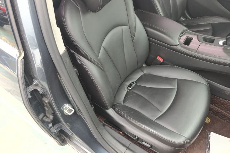 Used Buick LaCrosse 2019 28T Luxury Version
