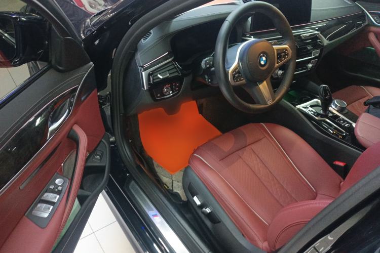 Used BMW 5 Series 2022 Second Facelift 525Li M Sport Package Driver Seat