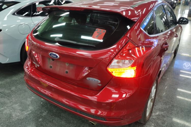 Used Ford Focus 2012 Hatchback 2.0L Automatic Luxury Sport Model Rear Right 45 Deg