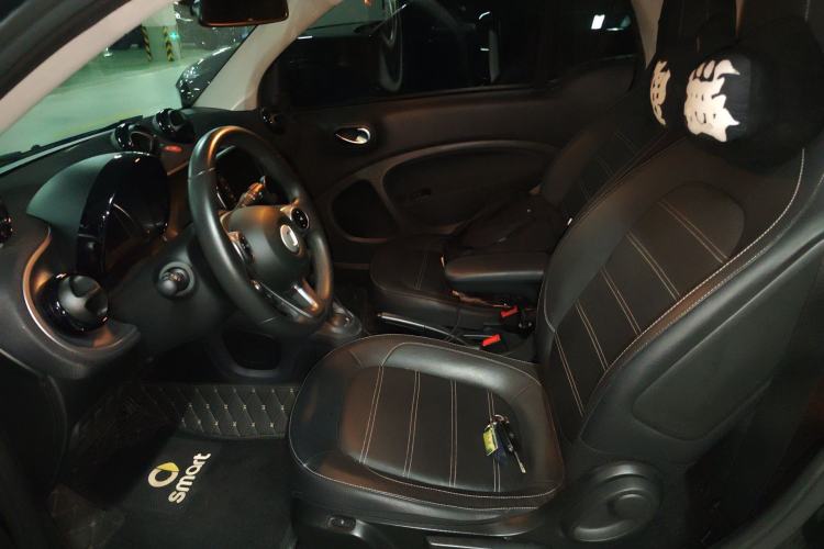 Used smart fortwo 2016 0.9T 66kW Hardtop Pioneer Edition Left Front Seat