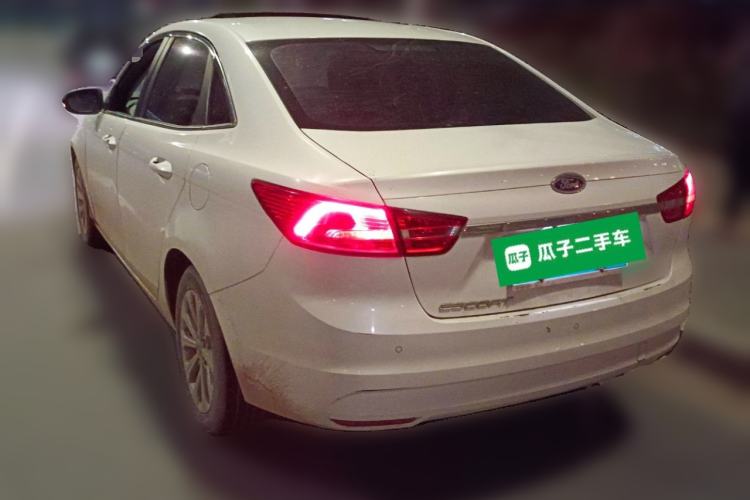 Used Ford Escort 2015 1.5L Manual Fashion Edition