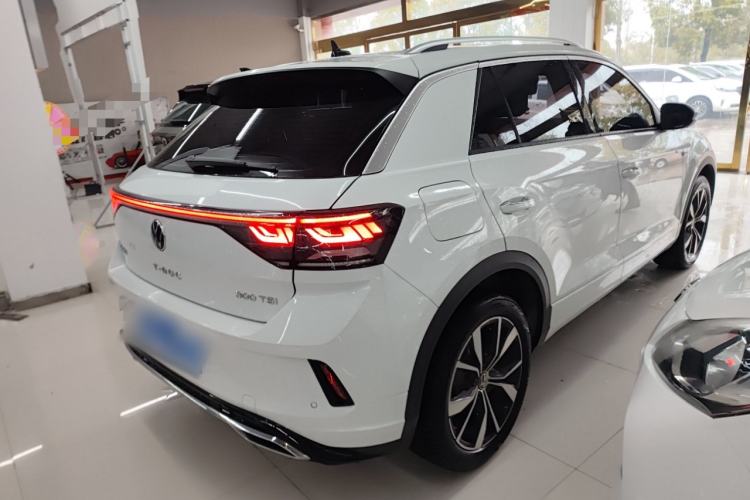 Used Volkswagen T-ROC 2023 300TSI DSG Two-Wheel-Drive Chen Guang Edition
