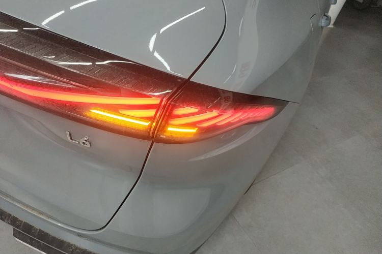 Used Geely Galaxy L6 2025 EM-i 140km Explorer+ Edition Right Rear Taillight