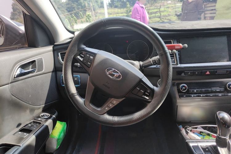 Used Hyundai Mistra 2014 1.8L Automatic Smart GLS
