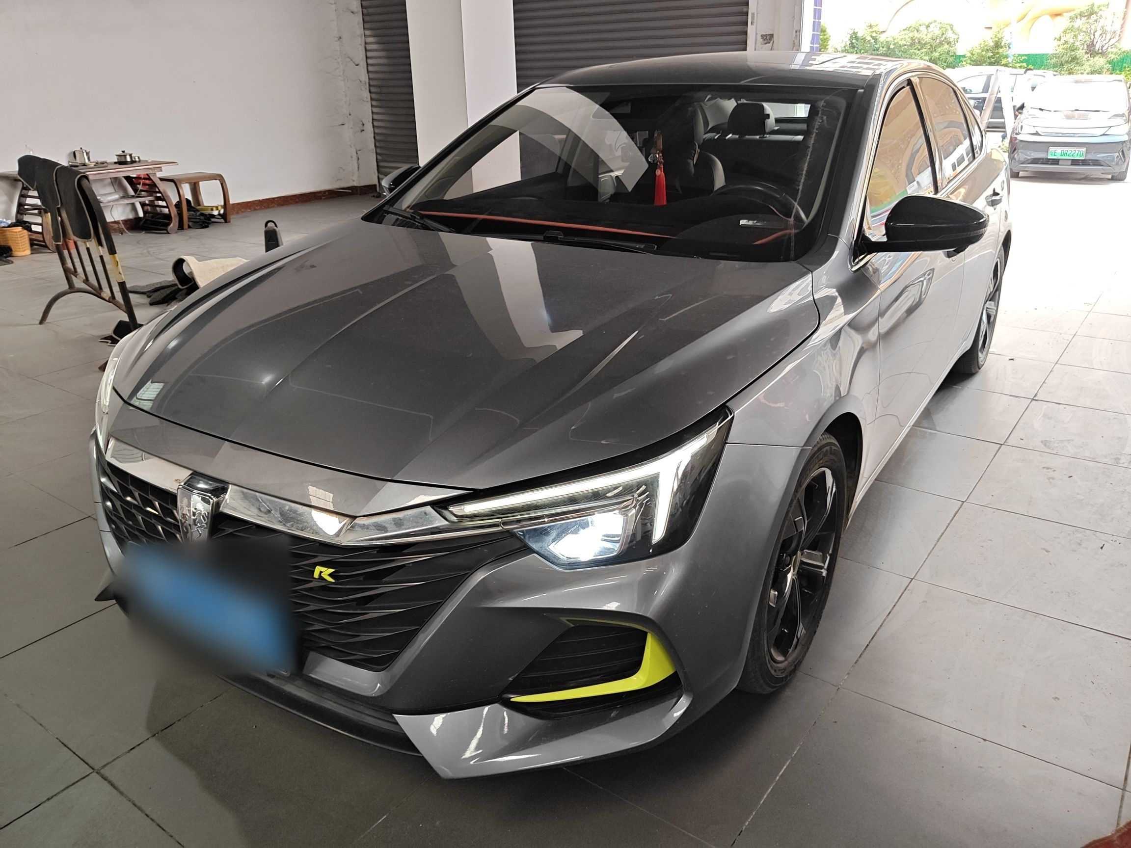 Parte inferior delantera