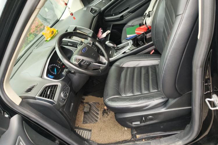 Used Ford Edge 2016 EcoBoost 245 Four-Wheel Drive Titanium Edition 7-Seater Left Front Seat