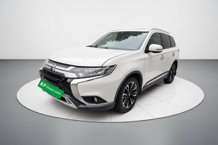 Used Mitsubishi Outlander 2019 2.0L Two-Wheel Drive Comfort Edition 5 Seats China VI Standard