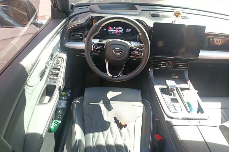 Used GAC Trumpchi GS8 2022 Dual-Engine Series 2.0TM Four-Wheel Drive Prestige Edition (6 Seats) Steering Wheel