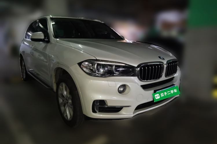 Used BMW X5 2018 xDrive28i Front Right 45 Deg