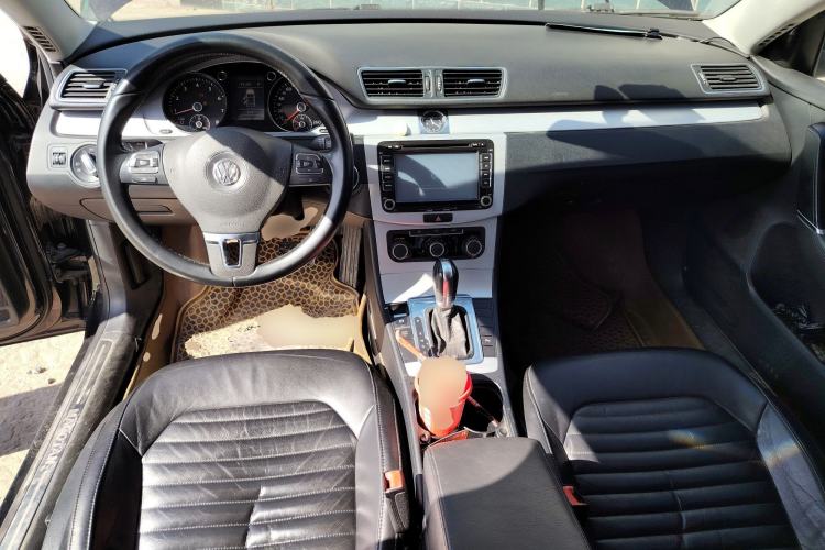 Used Volkswagen Magotan 2013 1.8TSI Premier Model Center Console