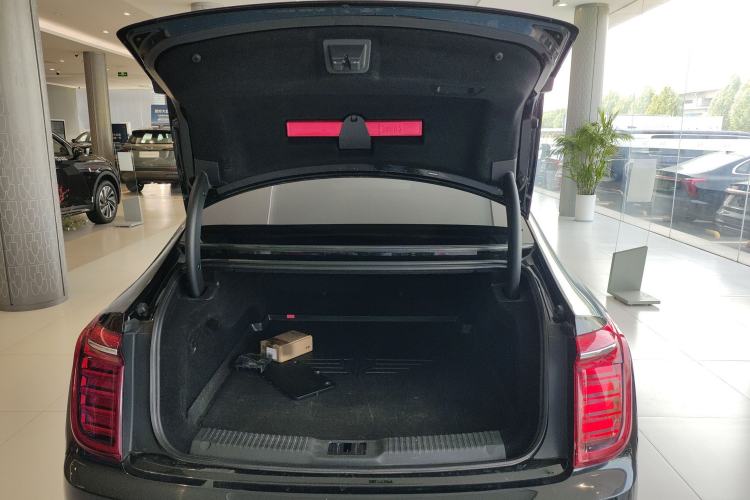 Used Hongqi H9 2020 2.0T Smart Connect Flagship Edition Trunk