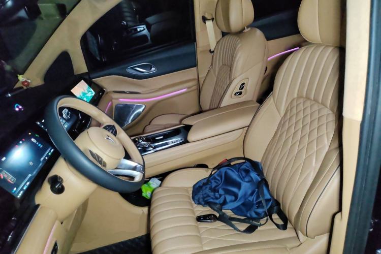 Used VOYAH Dream 2024 PHEV Ultra-Long Range Flagship Edition