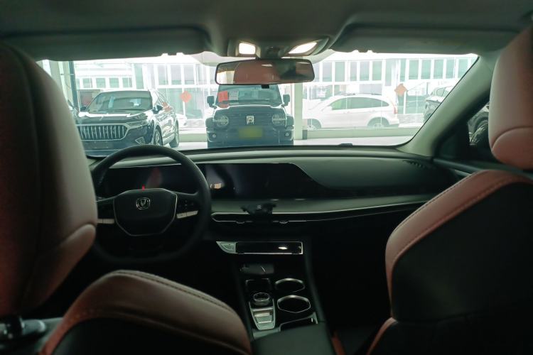 Used CHANGAN Eado 2023 Changan Edition PLUS Blue Whale NE 1.4T GDI DCT Prestige Version
