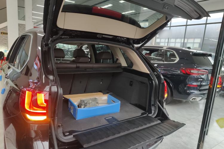 Used BMW X5 2017 xDrive28i