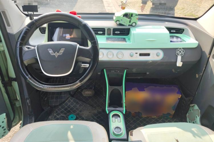 Used Wuling Hongguang MINIEV 2022 Macaron Premium Model – Lithium Iron Phosphate