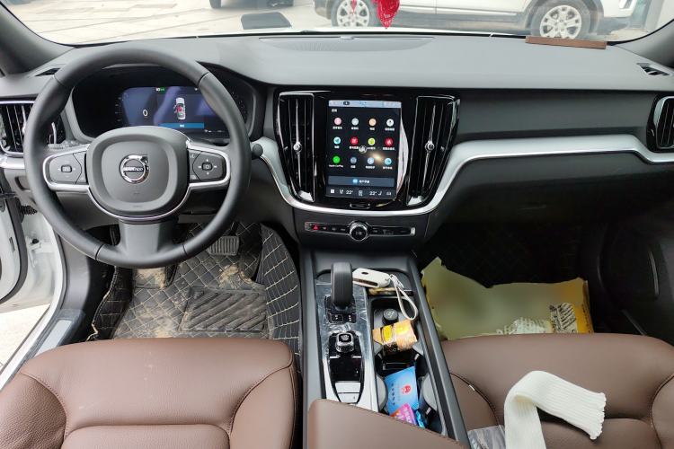 Used Volvo S60 2026 Model B4 Zhiyi Luxury Edition