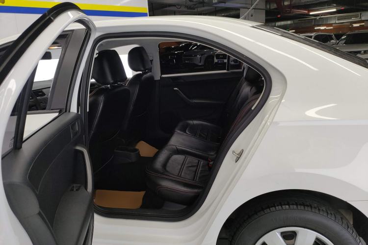 Used Volkswagen Santana 2015 1.4L Manual Fashion Edition