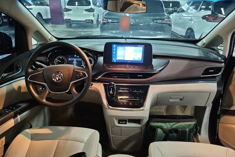 Used Buick GL8 2023 Land Executive Class Comfort Model Interior 2