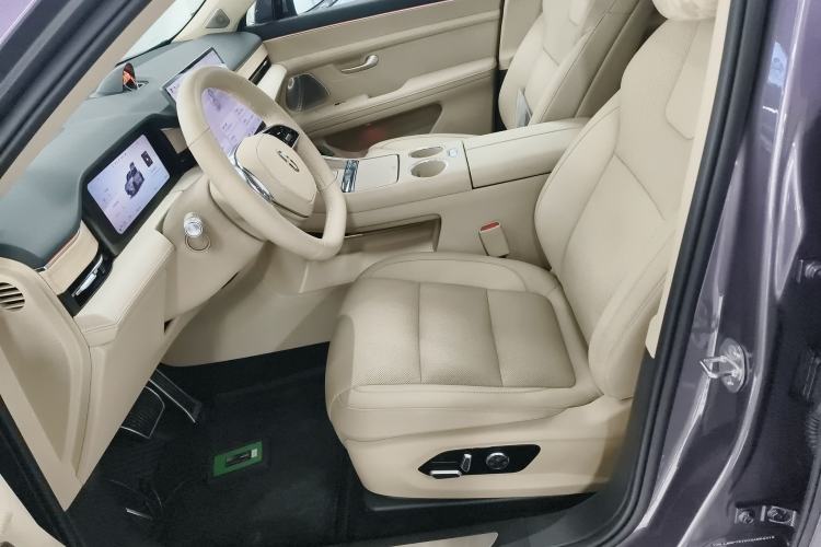 Used Hima AITO M5 2025 Extended-Range Ultra All-Wheel-Drive Version Left Front Seat