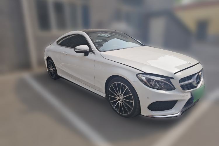 Used Mercedes-Benz C-Class 2016 C 200 4MATIC Coupe Front Right 45 Deg