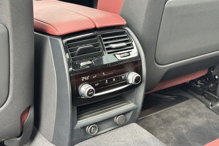 Used BMW 5 Series 2019 Restyled 530Li Luxury Edition M Sport Package Interior 5