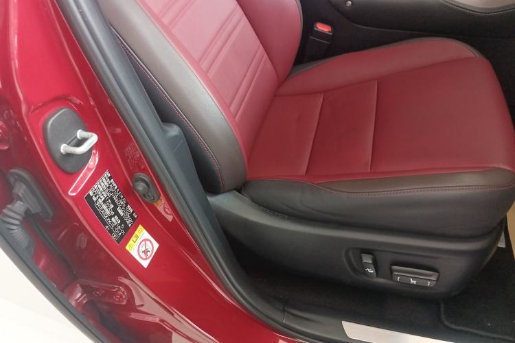 Used Lexus NX 2017 300 Front-Wheel-Drive Limited Edition Right Front Seat