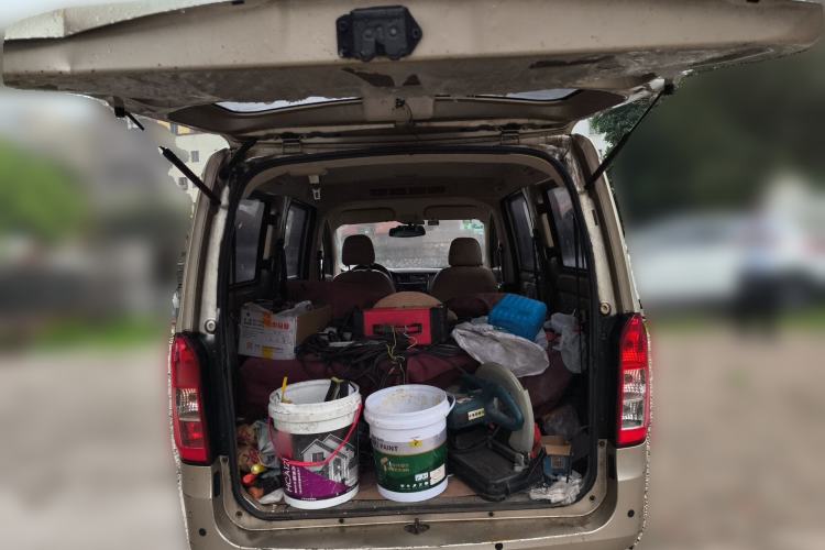 Used Wuling Rongguang V 2016 1.5L Standard Version Trunk