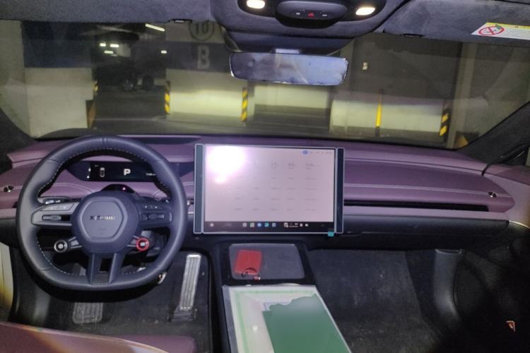 Used Xiaomi Auto SU7 2024 Four-Wheel Drive Ultra-Long Range Advanced Intelligent Driving Max Edition