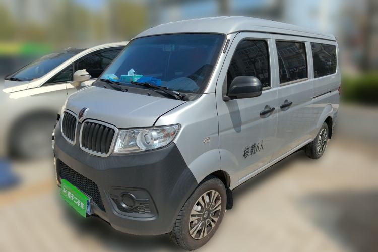 Used Jinbei Hiace X30 2023 1.5L Super-Comfortable Passenger Van 5/6/7-Seater Non-Air-Conditioned Version Model SWC15M