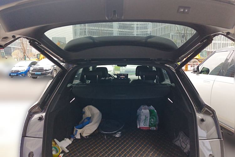 Used Audi Q5L 2023 40T Luxury Dynamic Model
