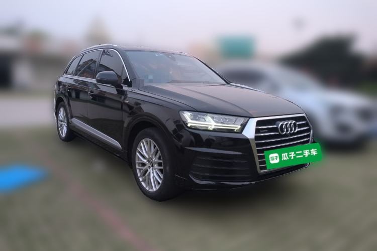 Used Audi Q7 2018 45 TFSI Technology Edition Front Right 45 Deg