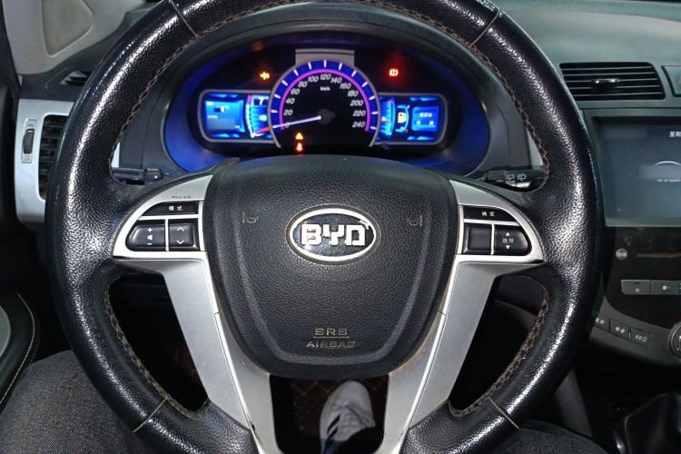 Used BYD S6 2013 Platinum Edition 2.0L Manual Elite Model