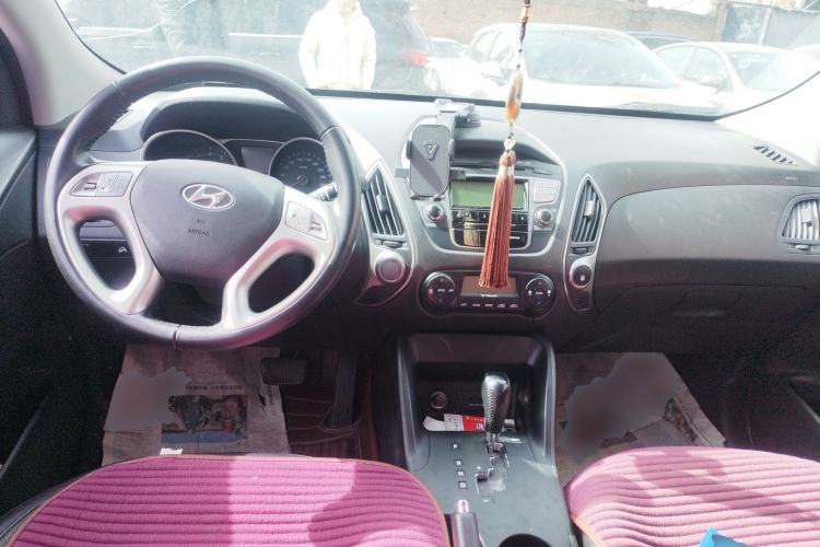 Used Hyundai ix35 2013 2.0L Automatic Two-Wheel Drive Smart GLS China IV Standard
