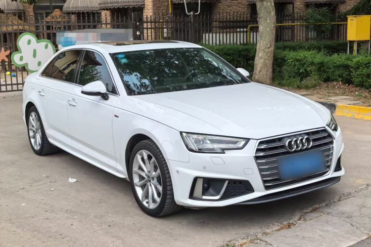 Used Audi A4L 2019 40 TFSI Fashion Edition China VI Emission Standard Exterior 2