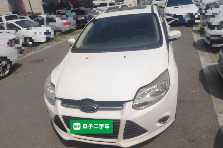 Used Ford Focus 2012 Sedan 1.6L Automatic Fashion Edition
