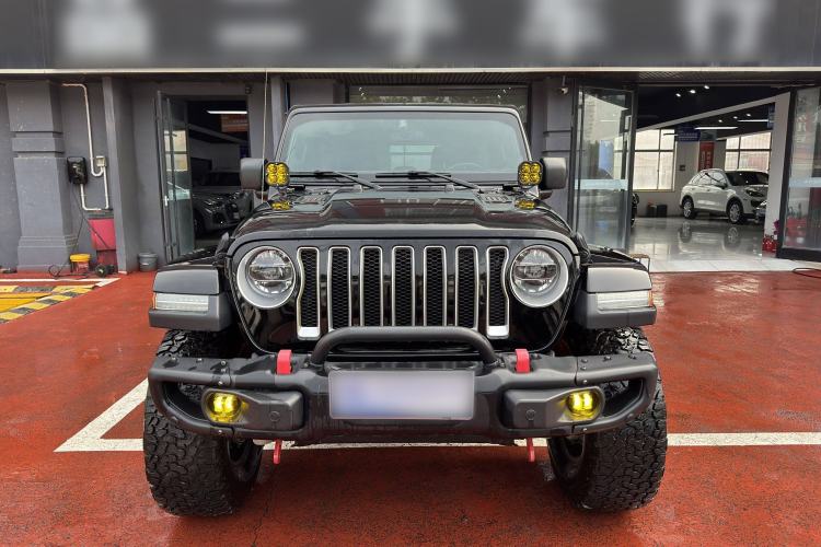 Used Jeep Wrangler 2019 2.0T Sahara Four-Door Version China VI Emission Standard