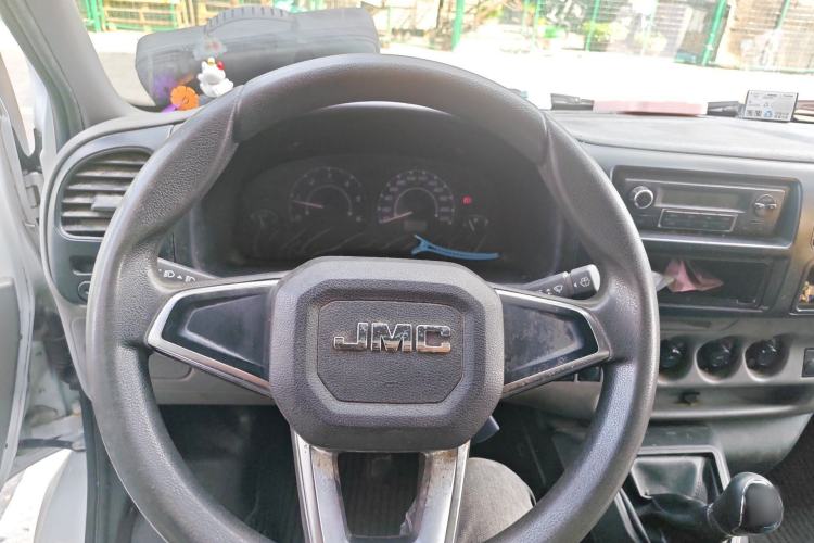 Used JMC Transit 2017 2.8T Commercial Version Short Wheelbase Mid-Roof 3-Seater JX493