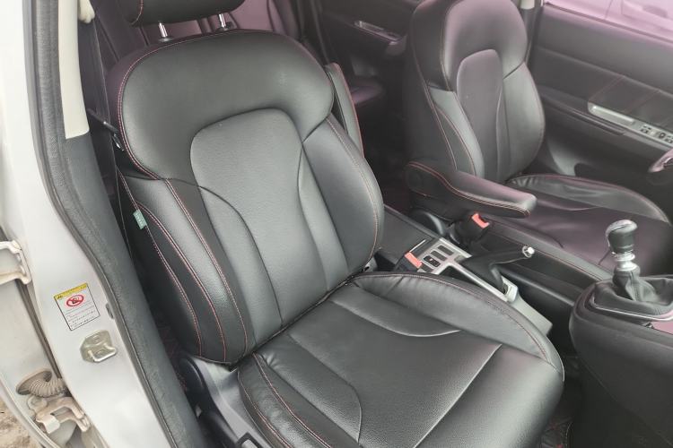 Used Haval H6 2013 Upgraded Model 1.5T Manual Two-Wheel Drive Elite Version