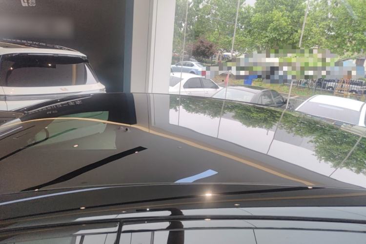 Used Li Auto i6 2025 Model Four-Wheel-Drive Standard Type
