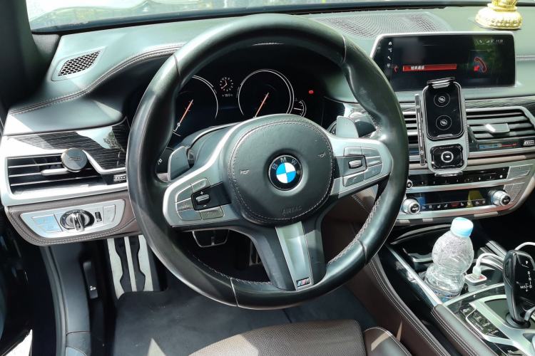 Used BMW 7 Series 2018 730Li Luxury Edition M Sport Package Steering Wheel