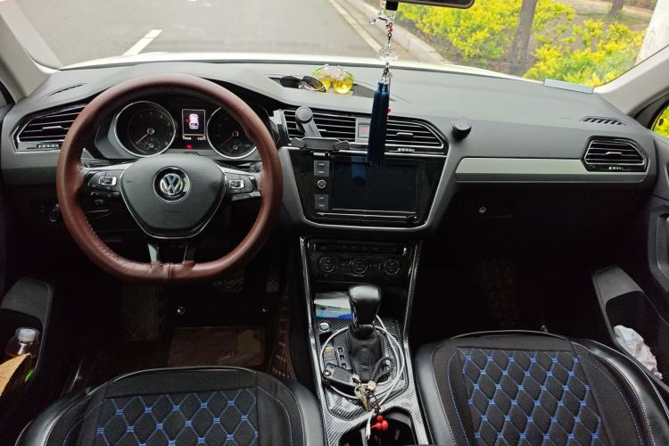 Used Volkswagen Tiguan L 2018 Revised Version 330TSI Automatic Two-Wheel Drive Comfort Edition