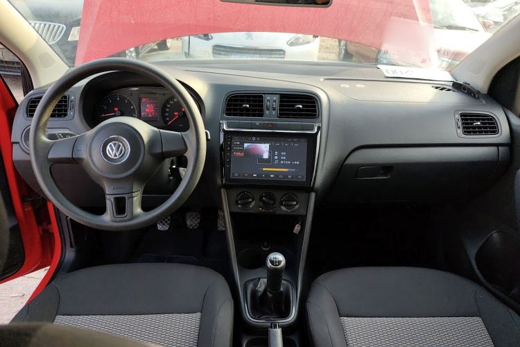 Used Volkswagen Polo 2013 1.4L Manual Fashion Edition
