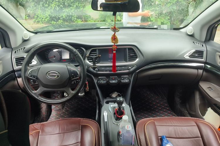 Used GAC Trumpchi GS4 2016 235T Manual Luxury Edition Center Console