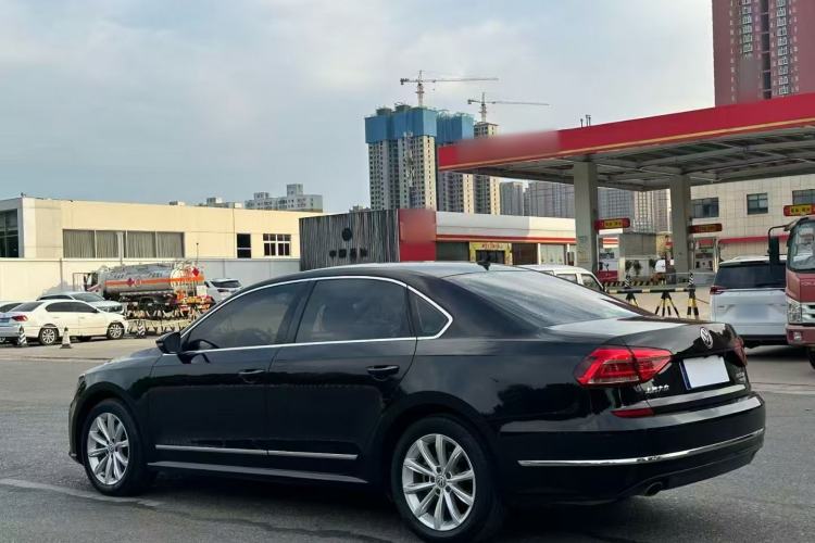 Used Volkswagen Passat 2017 330TSI DSG Luxury Edition
