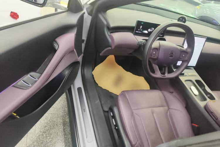 Used Nio ET5 2022 75 kWh Driver Seat