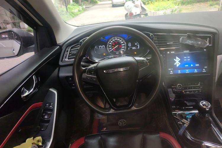 Used Venucia D60 2020 1.6L XL Manual Enjoyment Edition
