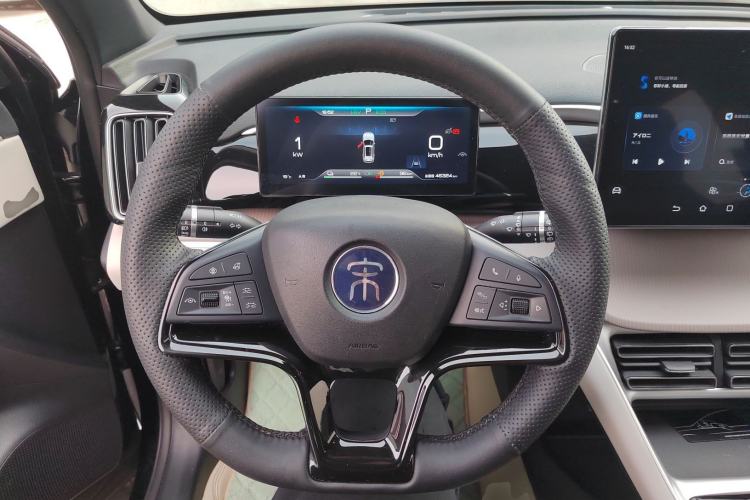 Used BYD Song Pro New Energy 2024 HONOR Edition DM-i 110KM Beyond Model Steering Wheel