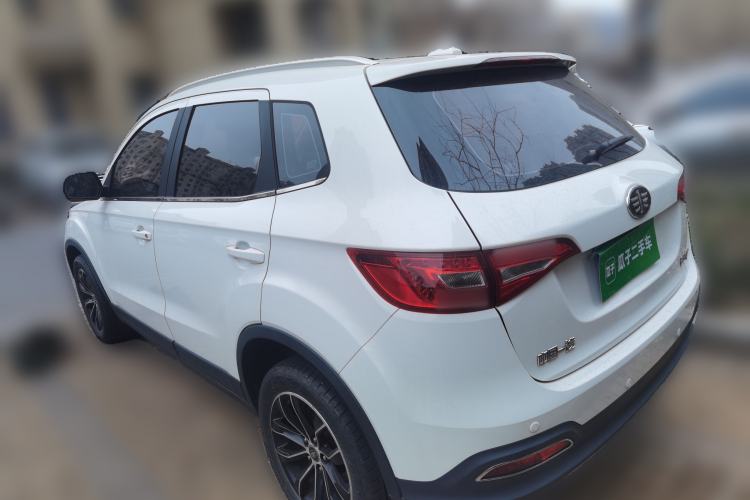 Used FAW Senya R7 2017 1.6L Manual Luxury Model Rear Left 45 Deg