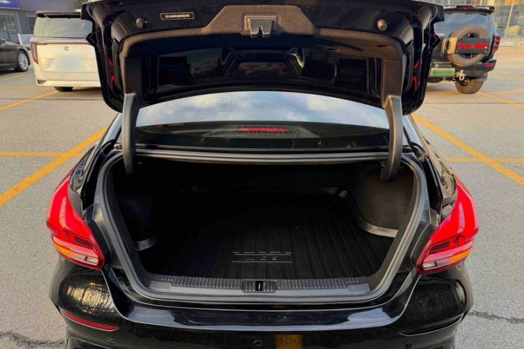 Used MG 5 Scorpio 2022 1.5T Trophy Sport Luxurious Edition