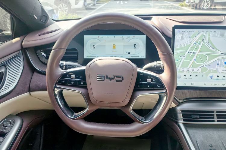 Used BYD Seal 2023 DM-i 1.5T 121km Flagship Model
